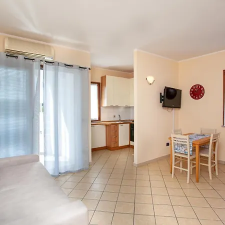 Le Residenze Blu Sardinia Aparthotel La Caletta Exterior photo